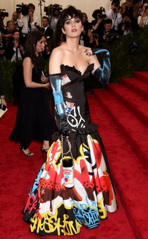 rs_634x1024-150504172416-634.katy-perry-met-gala-red-carpet.jw.5415