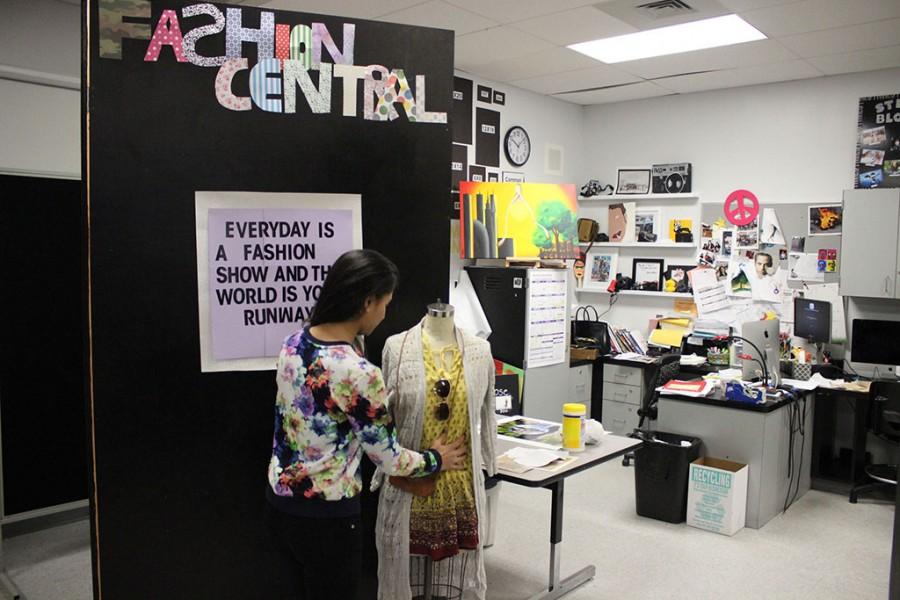 Photo of the Day: Setting up for the Art Show