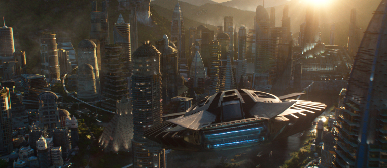 Marvel Studios' BLACK PANTHER..Talon Fighter over Wakanda..Ph: Film Frame..©Marvel Studios 2018