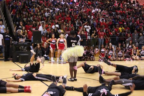 Santaluces Chiefs Show Off School Spirit!