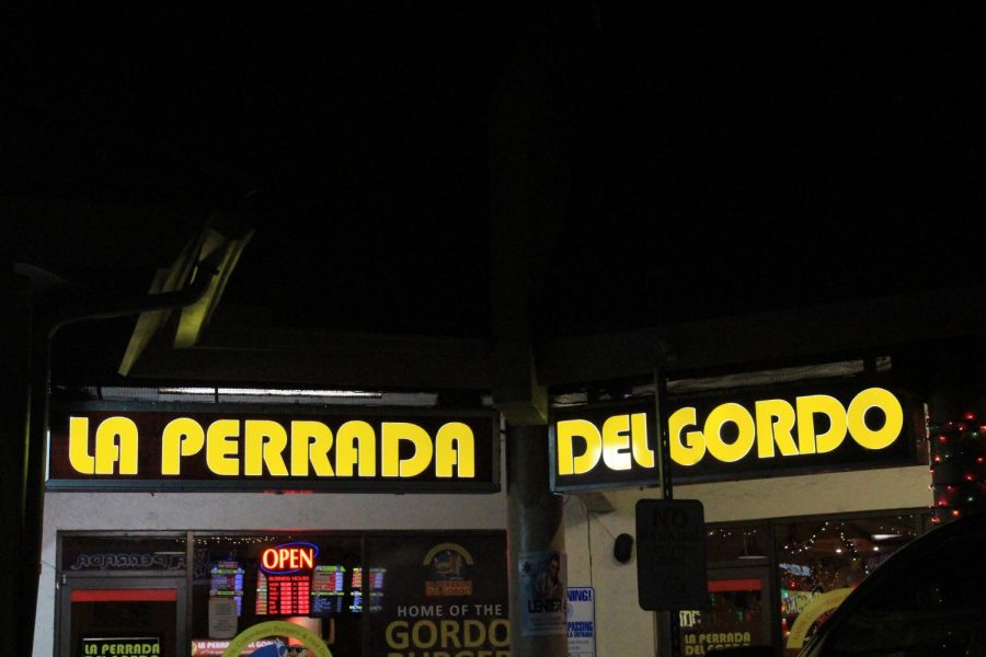 La Perrada del Gordo serves Colombian food. 