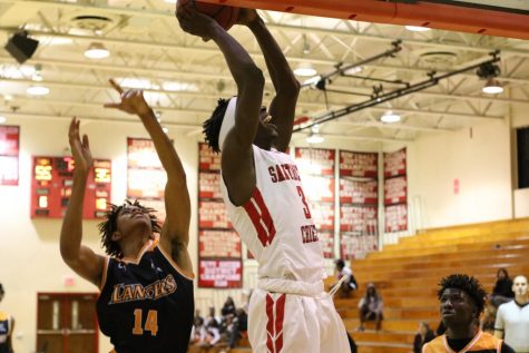 Santaluces Slashes The Lancers