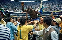 Pelé celebrating following Brazil's 1970 World Cup Victory.