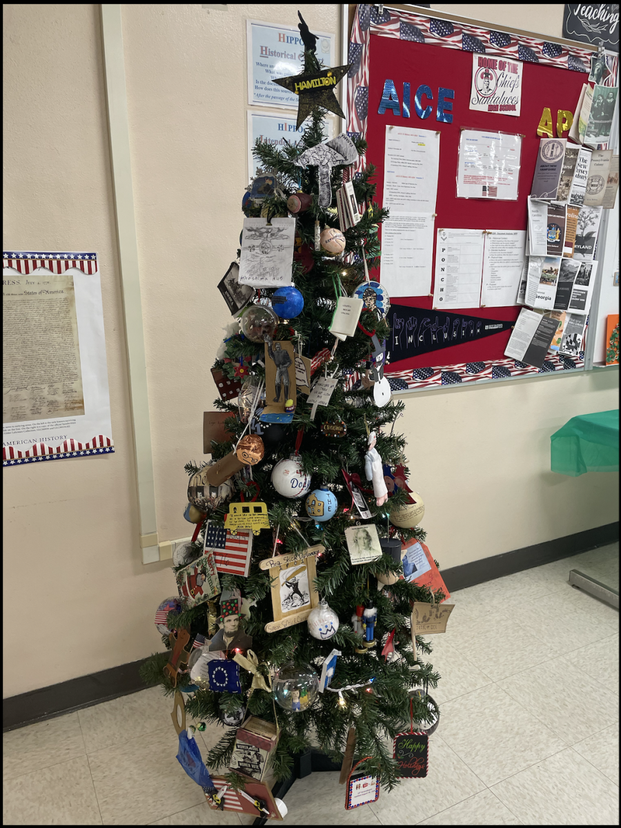The historical Christmas tree located in Ms.Mangones classroom