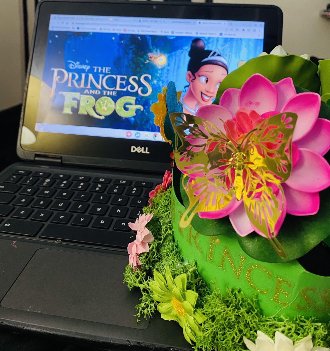 A sneak peak at my The Princess and the Frog themed senior crown