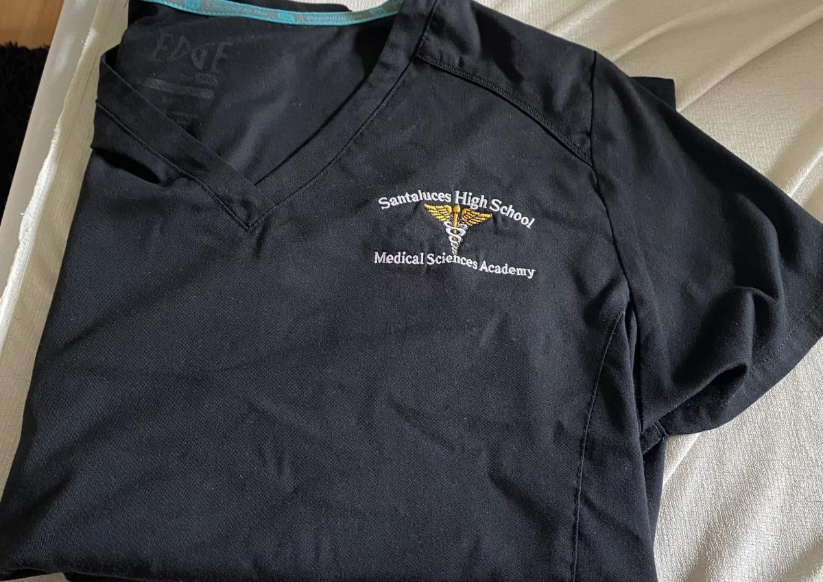 The Medical Sciences Academy scrubs uniform that is worn by junior and senior Chiefs.